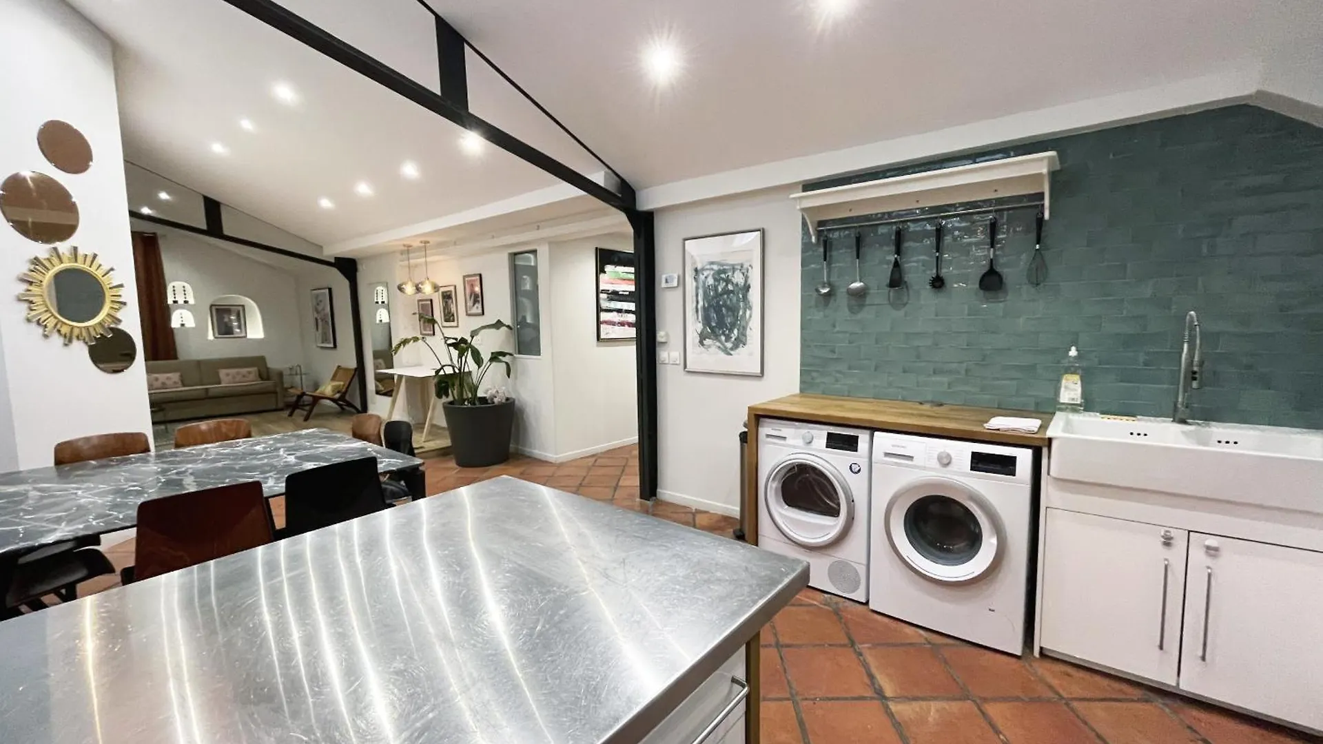 Urban Flat 161 - Sublime 4Bdr Luxury Flat In Paris Apartment